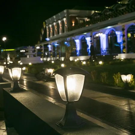 Arberia Palace فندق