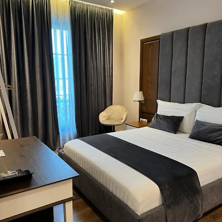 Arberia Palace Hotel 4*