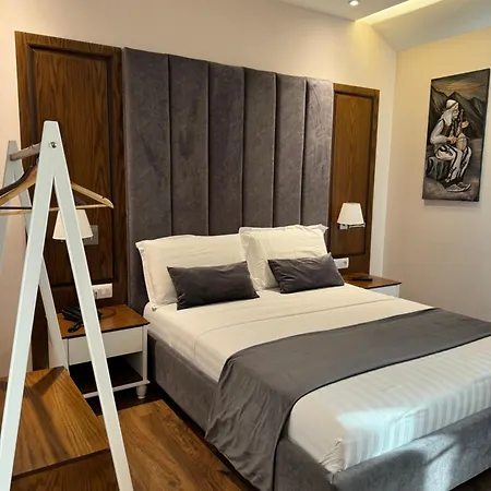 Arberia Palace 4*