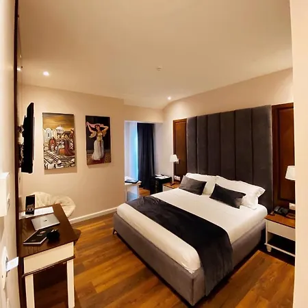 Arberia Palace 4*