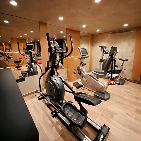 Arberia Palace Hotell 4*