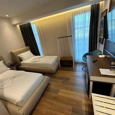 Arberia Palace Hotell